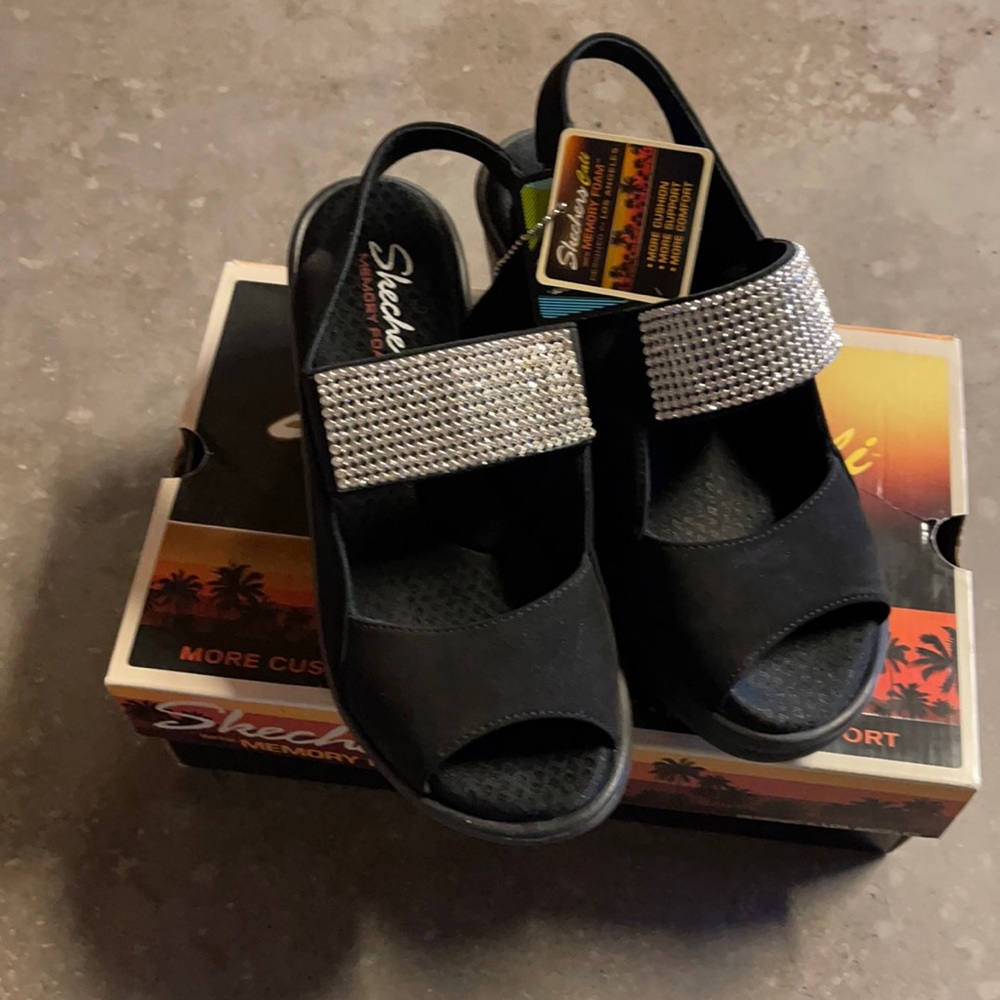 Sketchers memory foam size 8